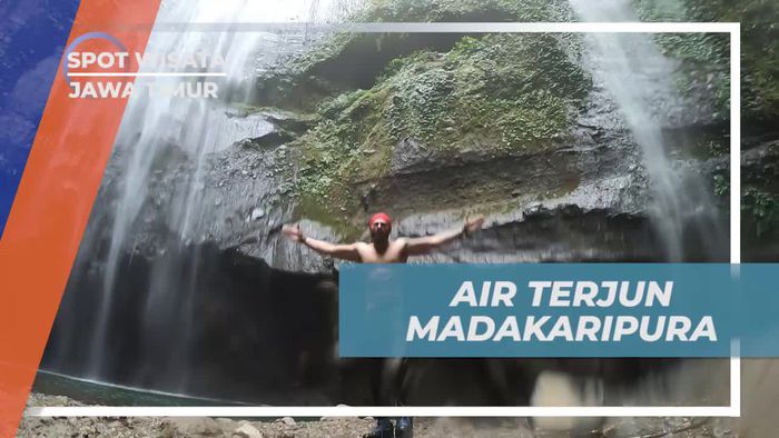 Menikmati Keindahan Air Terjun Madakaripura di Jawa Timur