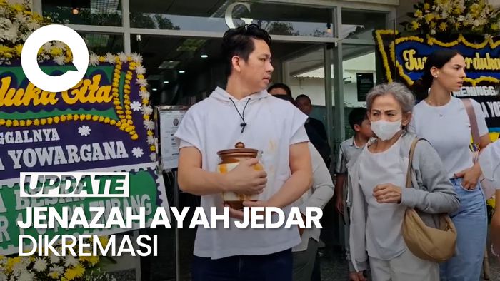 Video: Jenazah Ayah Jessica Iskandar Dikremasi, Abu Dilarung ke Laut