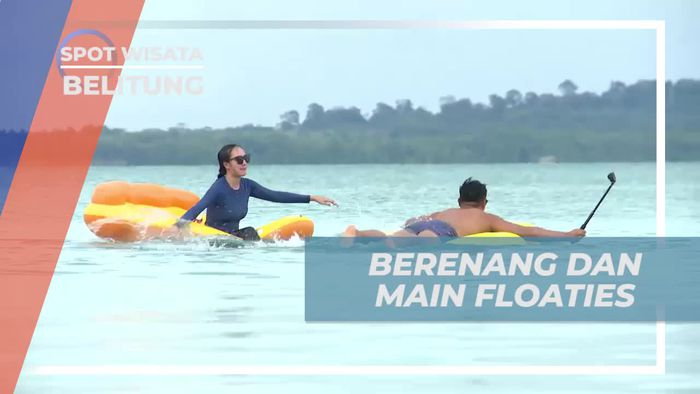 Berenang Santai dan Bermain Floties di Pulau Leebong, Belitung