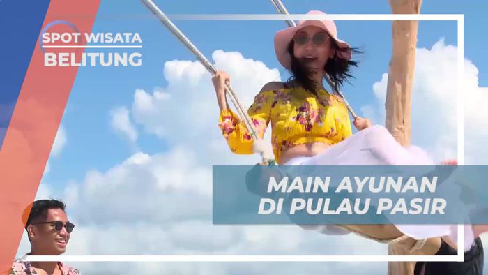 Bersantai di Ayunan Cantik di Pantai Pasir, Belitung