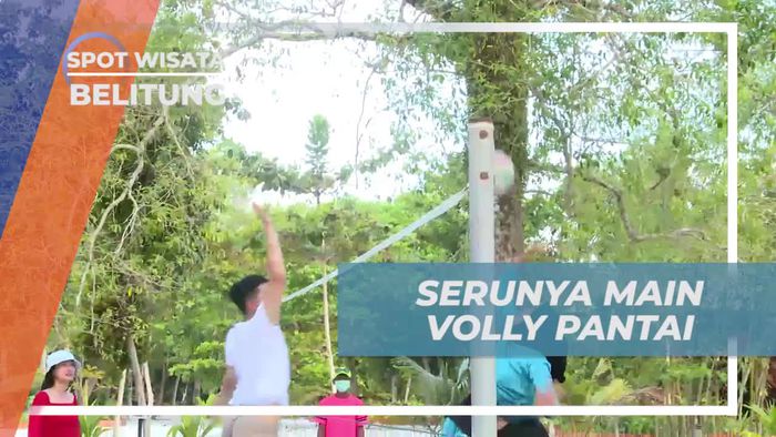 Serunya Bertanding Bermain Voli Pantai dengan Warga Lokal di Belitung