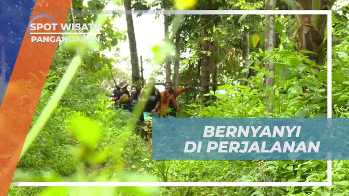 Bernyanyi Riang di Alam Curug, Pangandaran