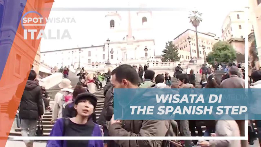 Menjelajahi Keramaian Di The Spanish Steps, Italia