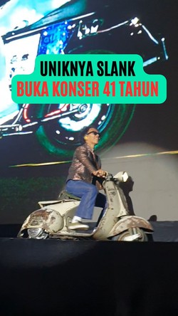 Video: Slank Buka Konser Pasar Malam Empat Satoe dengan Naik Vespa