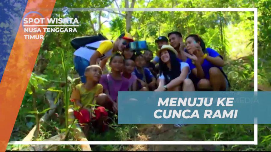 Menuju Air Terjun Indah Cunca Rami di Nusa Tenggara Timur