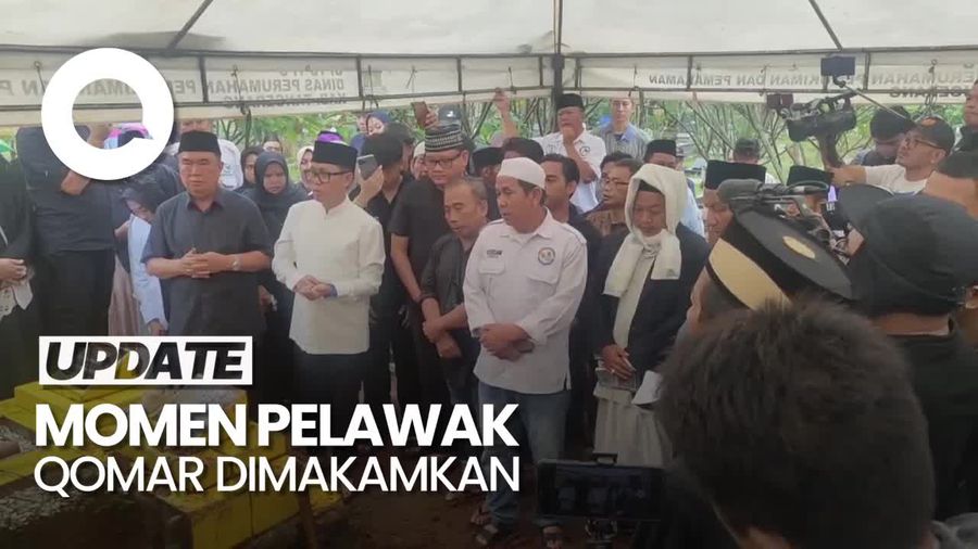 Video: Momen Pelawak Qomar Dimakamkan di TPU Carang Pulang