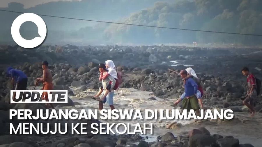 Video: Perjuangan Siswa di Lumajang, Digendong Orang Sebrangi Aliran Lahar Semeru
