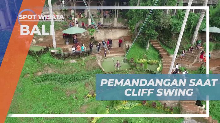 Menikmati Pemandangan Indah saat Cliff Swing di Bali