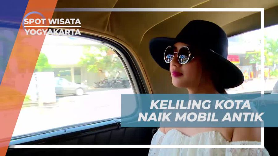 Berkeliling Jogja dengan Mobil Antik yang Menawan