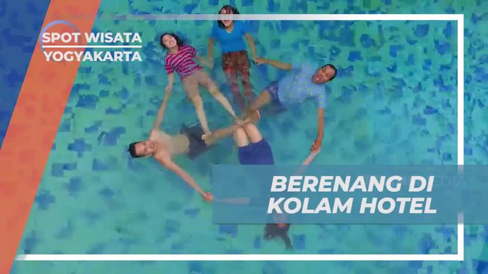 Berenang Ceria di Kolam Hotel yang Menyegarkan, Yogyakarta