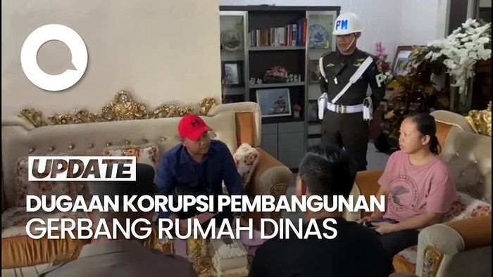 Video: Kejati Geledah Rumah Bupati Lampung Timur, Perhiasan-Tas Gucci Disita
