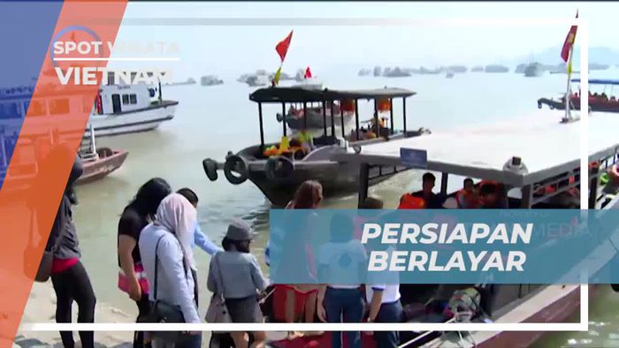 Bersiap untuk Berlayar Menuju Ha Long Bay, Vietnam