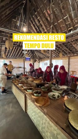 Video: Merasakan Sensasi Makan di Resto Cibubur dengan Naungan Bambu