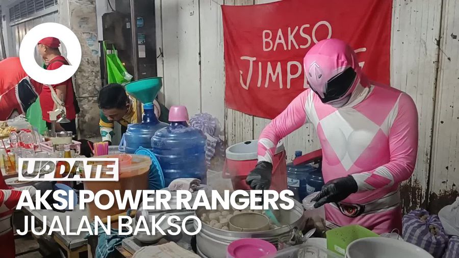 Video: Melihat Power Rangers Jualan Bakso di Purwokerto