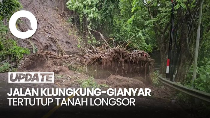 Video Longsor Tutup Akses Jalan Utama Klungkung-Gianyar Bali