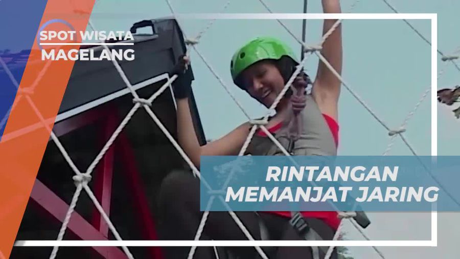 Menghadapi Tantangan Memanjat Jaring di Magelang