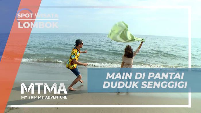Bermain Bahagia di Pasir Pantai Duduk Senggigi, Lombok