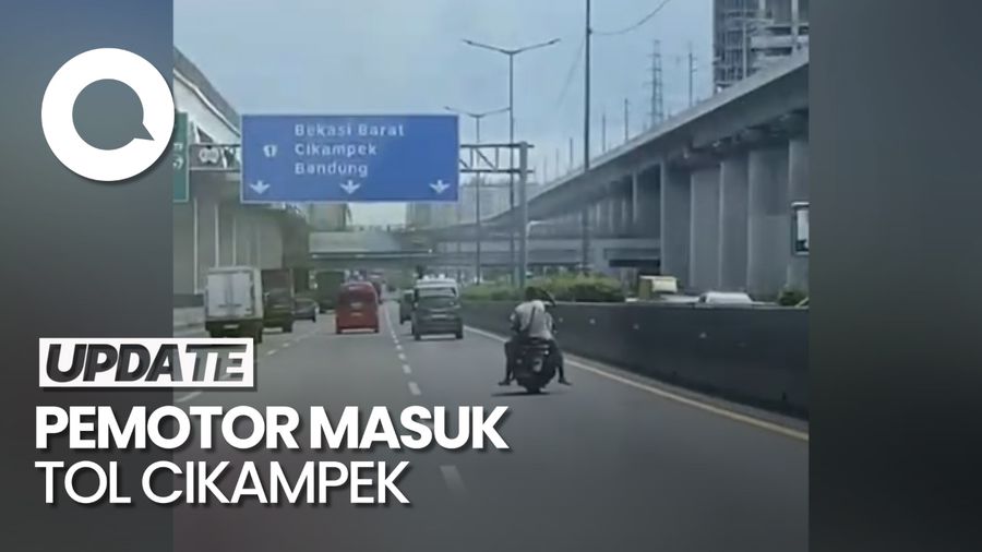Video: Heboh Pemotor Bonceng 3 Melaju Ugal-ugalan di Tol Cikampek