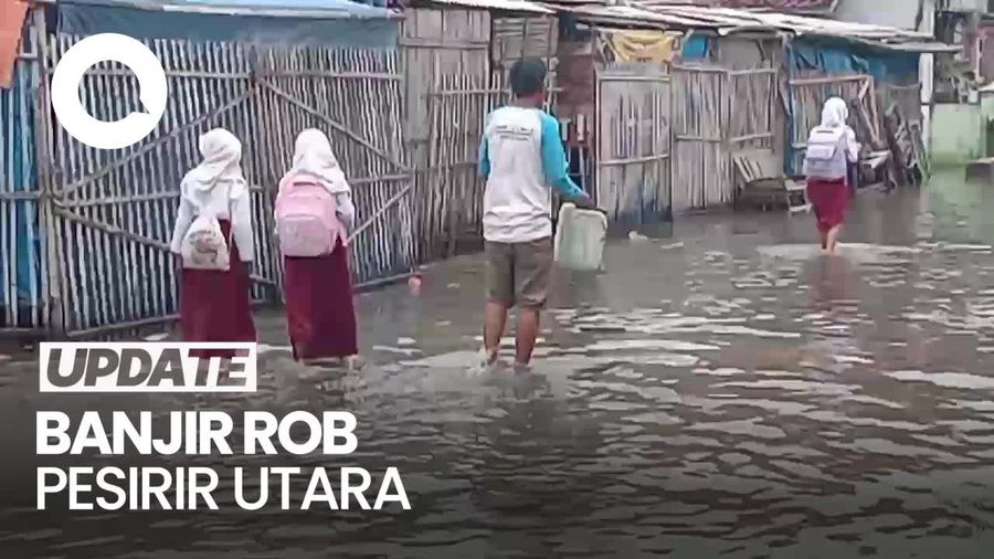 Video Perjuangan Siswa di Indramayu: Terjang Banjir Rob ke Sekolah