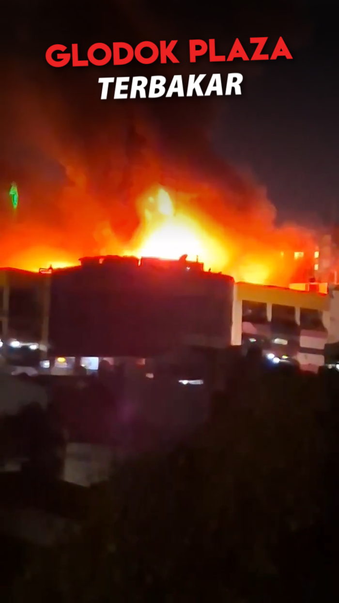 Video: Glodok Plaza Terbakar, Asap Membubung Tinggi