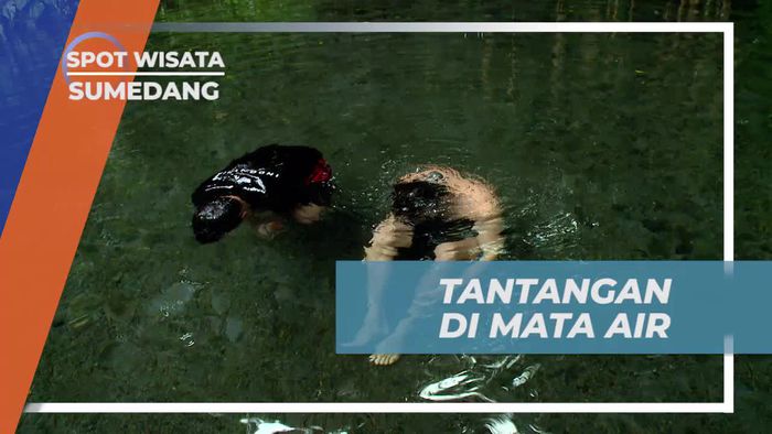 Menantang Diri Menahan Nafas di Mata Air Cipelang, Sumedang