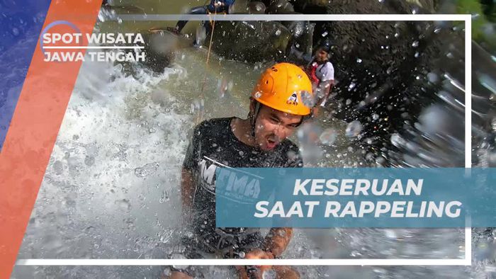 Merasakan Keseruan Rappeling di Curug Jeglong, Jawa Tengah