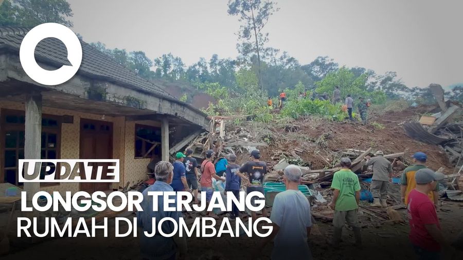 Video: Longsor Timpa 4 Rumah di Jombang, 2 Orang Tertimbun