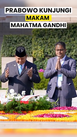 Video: Momen Prabowo Letakkan Bunga di Makam Mahatma Gandhi