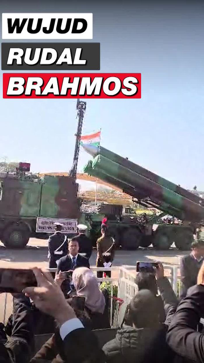 Video: Rudal Jumbo yang Dipamerkan India ke Prabowo