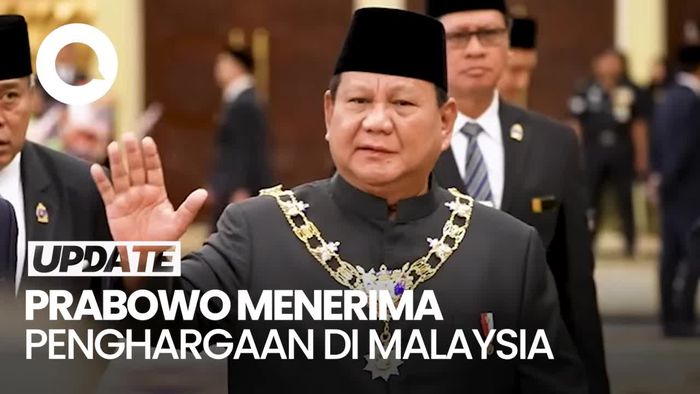 Video: Momen Prabowo Dianugerahi Tanda Kehormatan Darjah Kerabat Johor