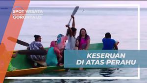 Keseruan Bermain Tarik Tambang di Atas Perahu, Gorontalo