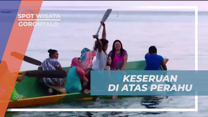 Keseruan Bermain Tarik Tambang di Atas Perahu, Gorontalo