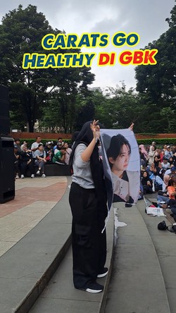 Video: Keseruan Fans SEVENTEEN Main Kuis hingga Olahraga Bareng