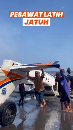 Video: Kondisi Pesawat Latih yang Jatuh di Perairan Banyuwangi