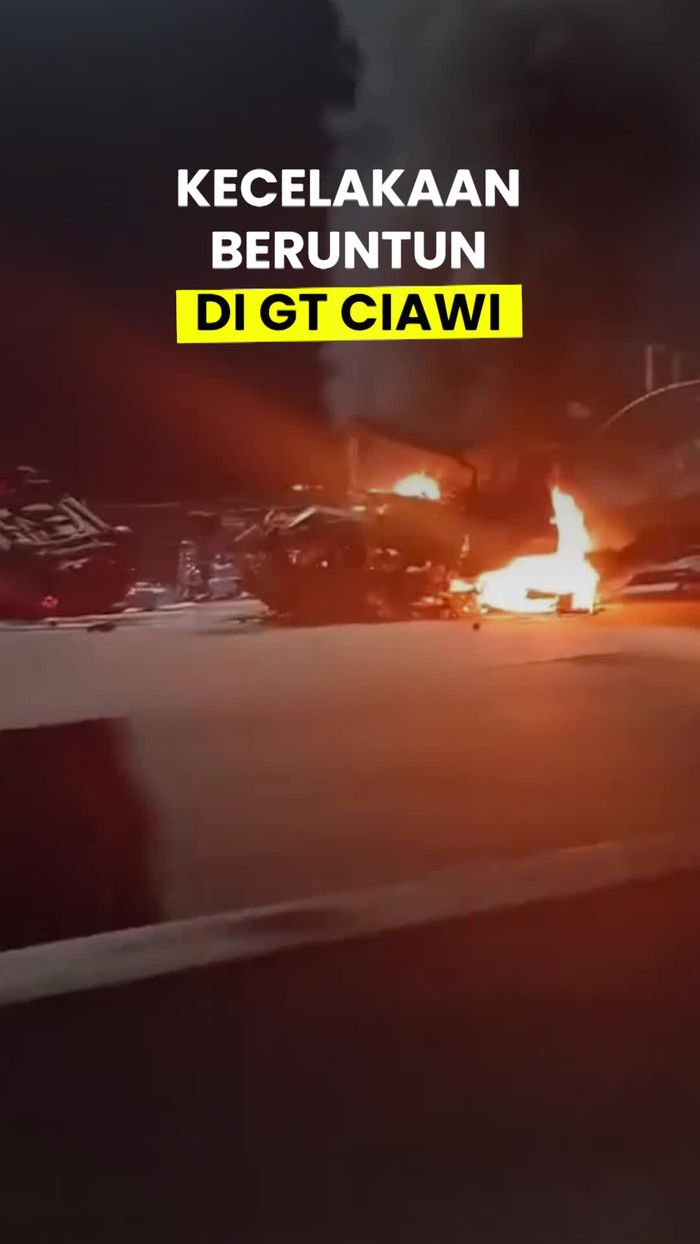 Video Kapolda Jabar Jenguk Korban Kecelakaan di GT Ciawi