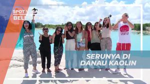 Menikmati Keseruan di Danau Kaolin yang Memesona, Belitung