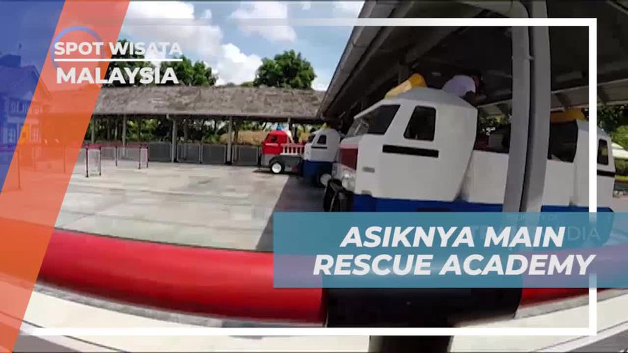 Bermain Peran sebagai Pemadam Kebakaran di Rescue Academy, Malaysia    