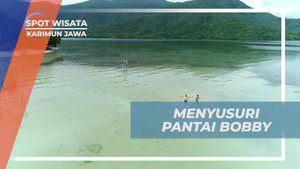 Menyusuri Keindahan Pantai Bobby di Karimun Jawa