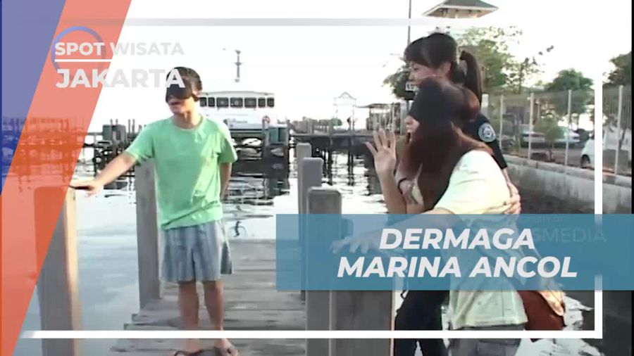 Menikmati Pemandangan di Dermaga Marina Ancol, Jakarta