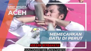 Memecahkan Batu di Perut dalam Latihan Tarung Derajat, Aceh