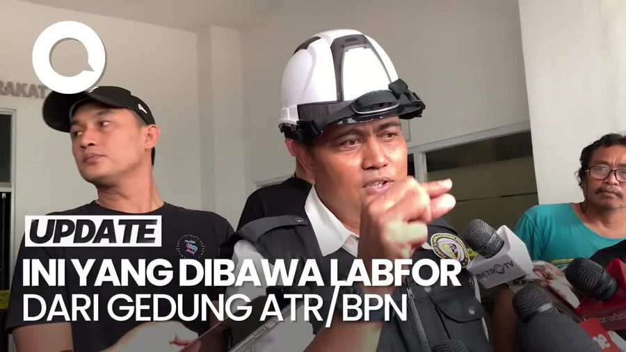Video: Labfor Bawa Abu-Arang dari Ruangan Humas ATR/BPN yang Terbakar