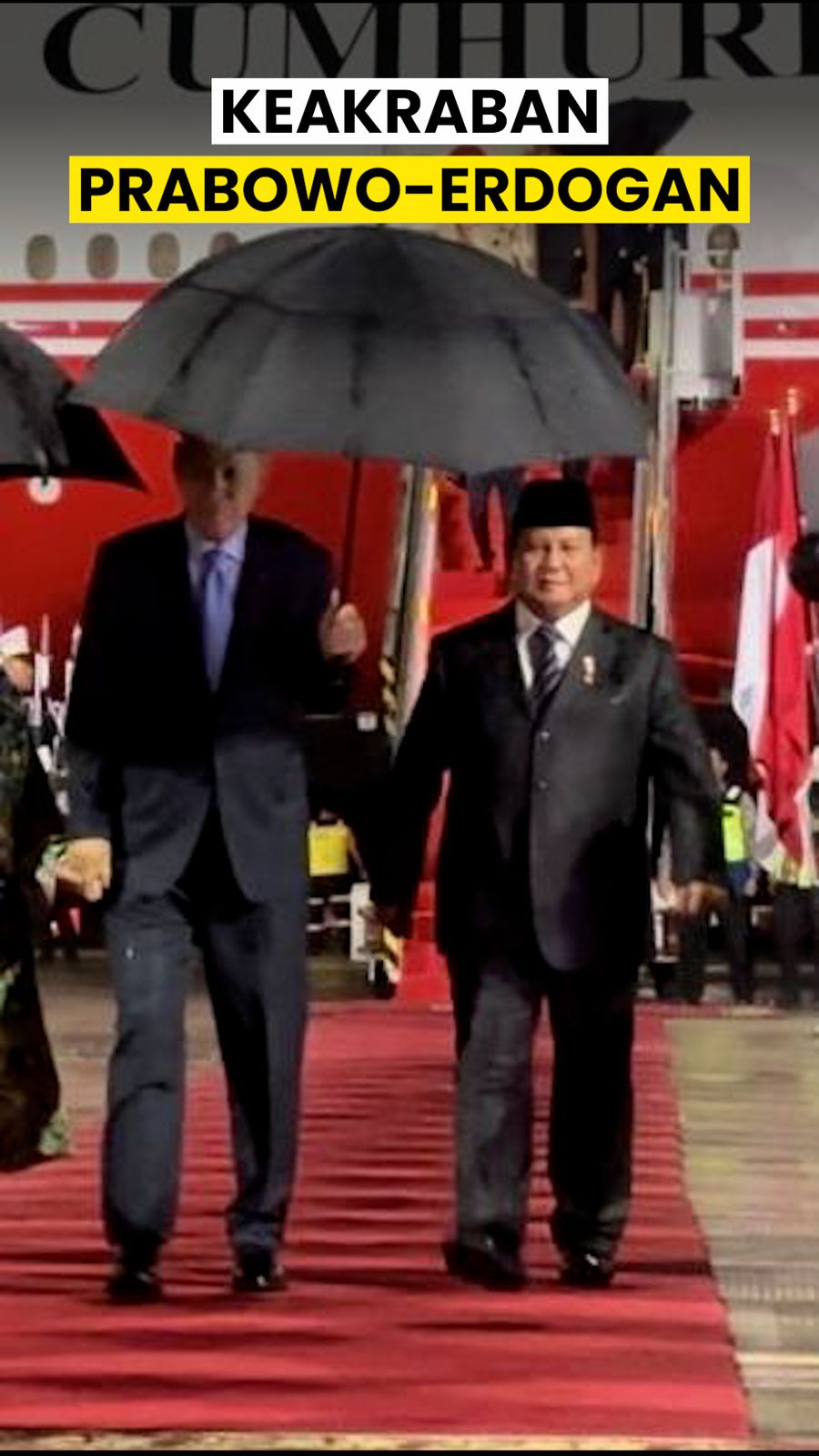 Video: Momen Erdogan Berbagi Payung dengan Prabowo di Tengah Hujan
