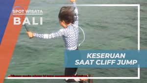 Mengalami Sensasi Cliff Jump di Pantai Tegal Wangi Bali