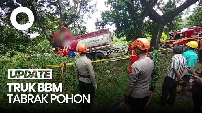 Video: Truk BBM di Gorontalo Tabrak Pohon gegara Rem Blong, 1 Tewas