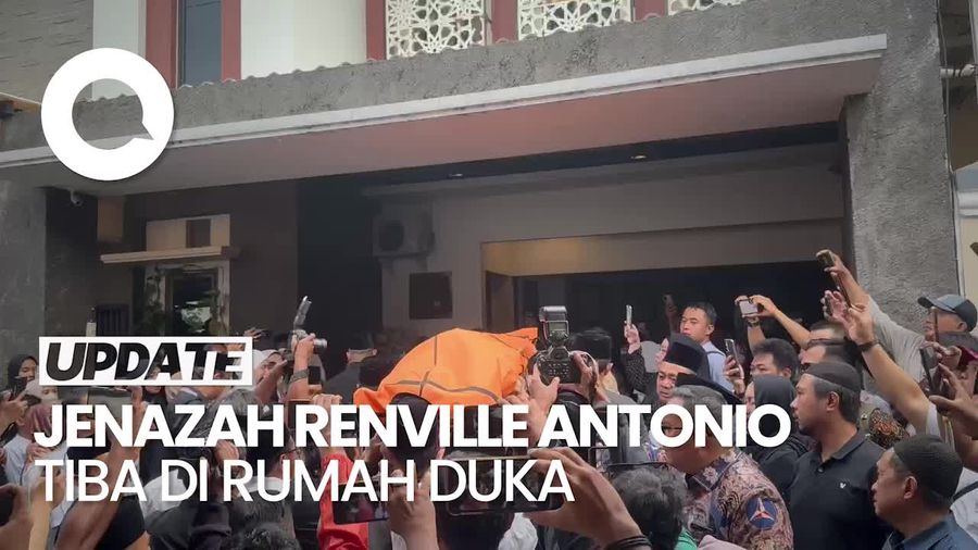 Video Isak Tangis Sambut Kedatangan Jenazah Renville Antonio