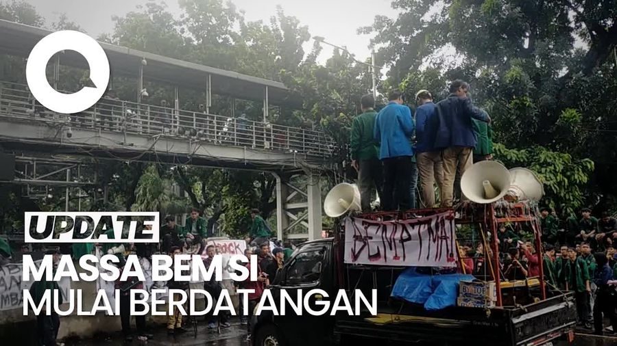 Video: Ada Demo BEM SI, Lalin Patung Kuda Arah Istana Ditutup
