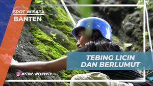 Menghadapi Tebing Licin dan Berlumut Saat Rock Climbing di Banten
