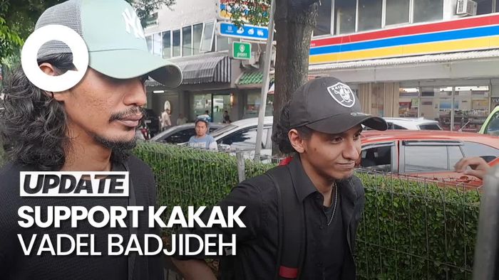 Video: Bentuk Dukungan Kakak untuk Vadel Badjideh
