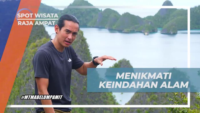 Menikmati Keindahan Alam dari Puncak Pulau Wayag di Raja Ampat