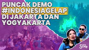 Jelang Malam, Pendemo Terus Berdatangan